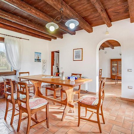 2 Bedroom Awesome Home In Taglio Di Po Ro ポルト・ヴィーロ エクステリア 写真
