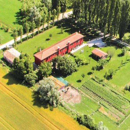 2 Bedroom Awesome Home In Taglio Di Po Ro ポルト・ヴィーロ エクステリア 写真