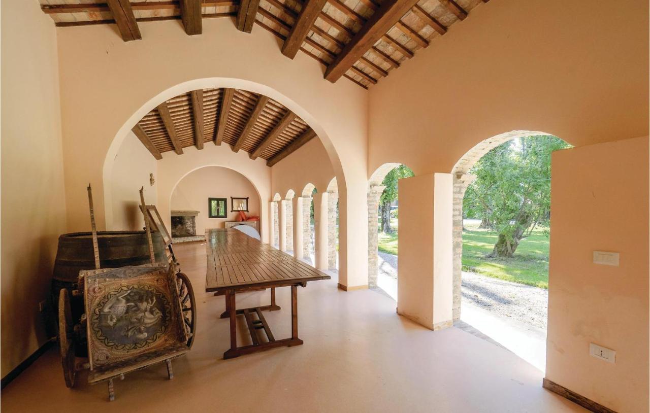 2 Bedroom Awesome Home In Taglio Di Po Ro ポルト・ヴィーロ エクステリア 写真